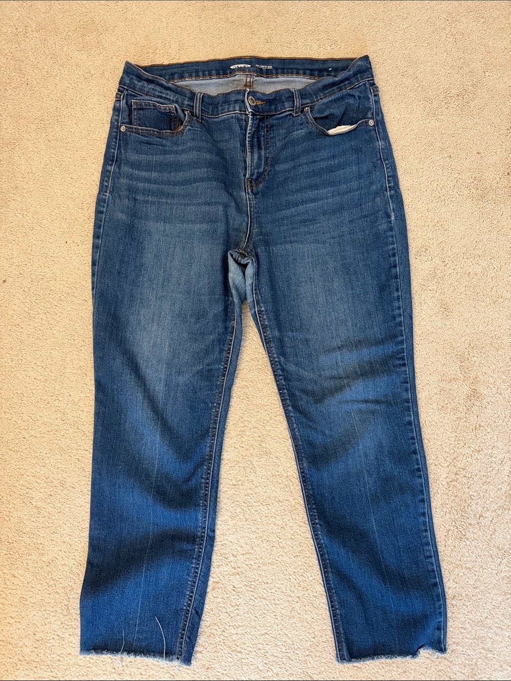 Old Navy Women's Mid rise Straight-Leg Jeans